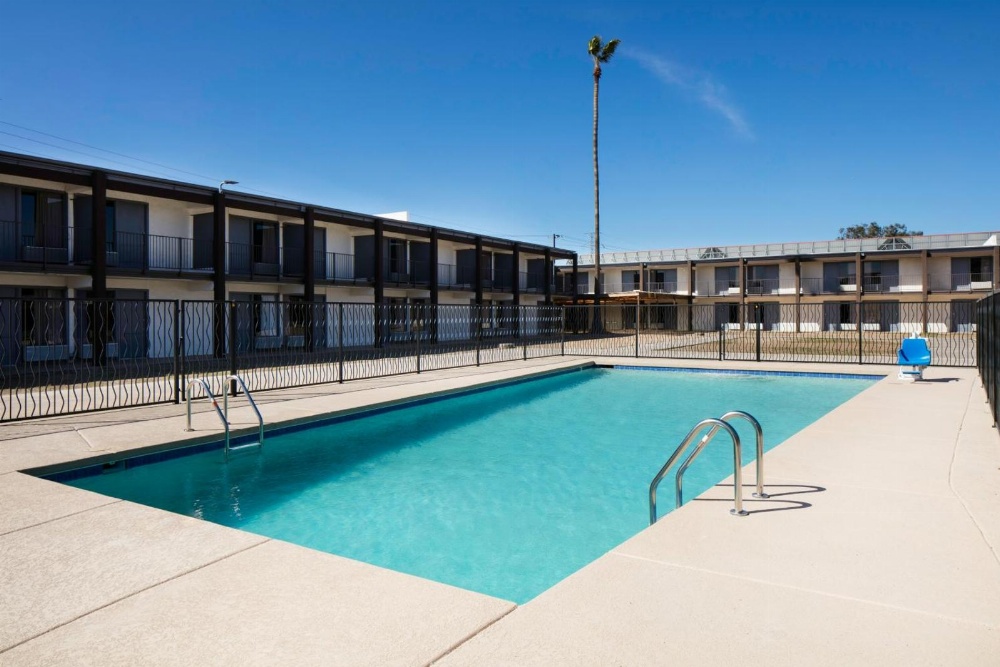 Red Lion Inn & Suites Tucson Downtown Main image